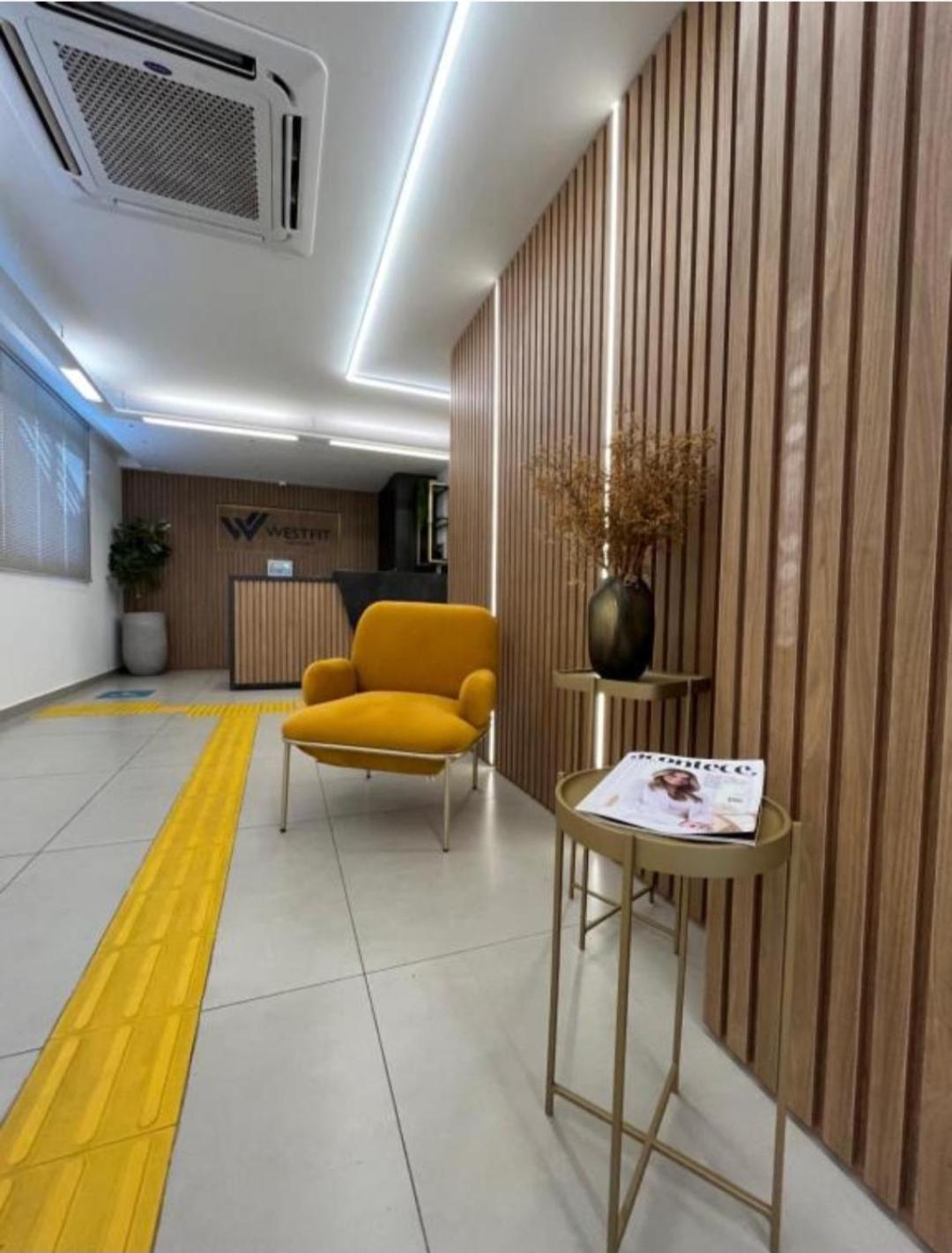 West Fit - Padrao Apartamento